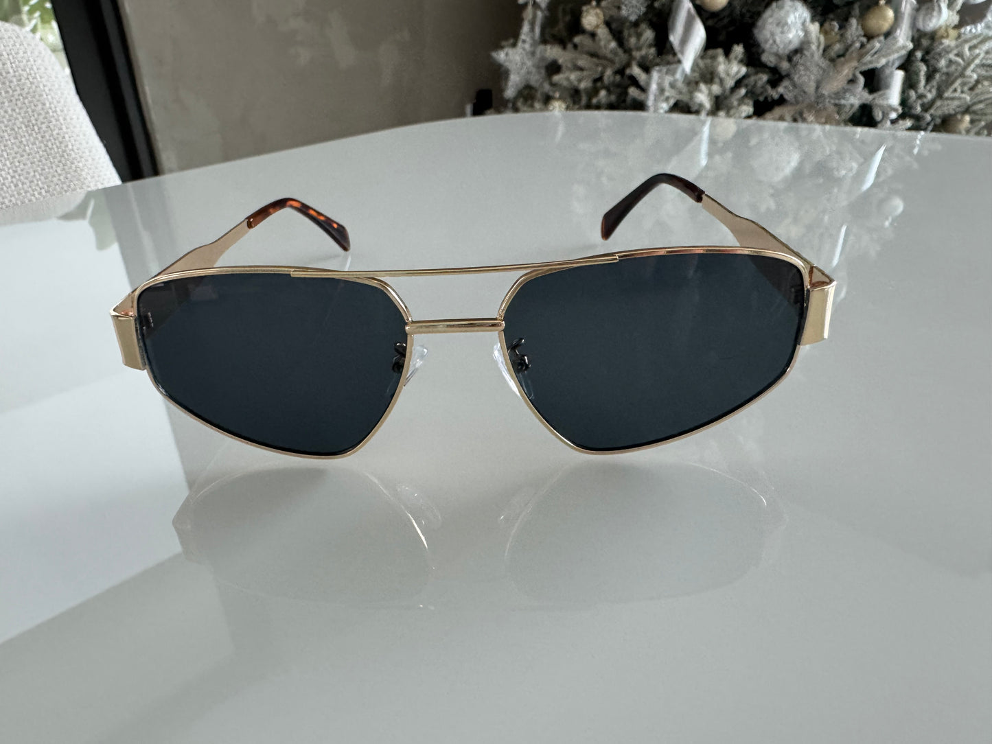 C COLORS SILVER GOLD SUNGLASSES