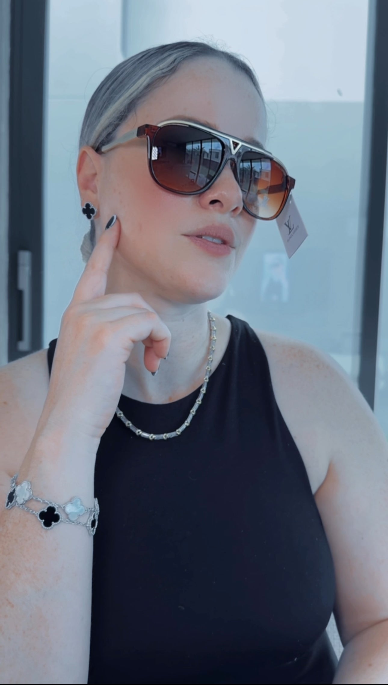L BROWN SUNGLASSES