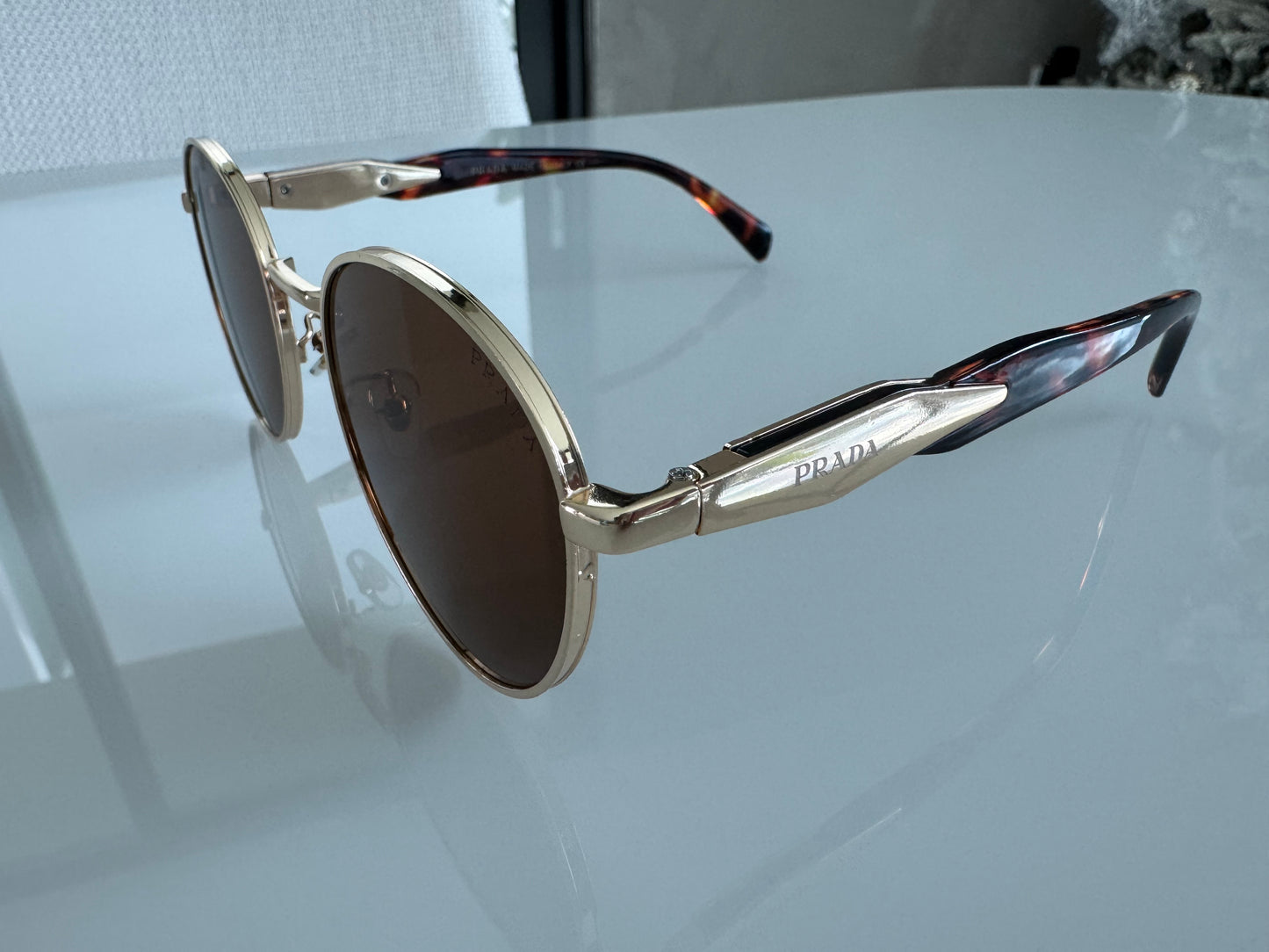 P COLORS BROWN GOLD BLACK SUNGLASSES