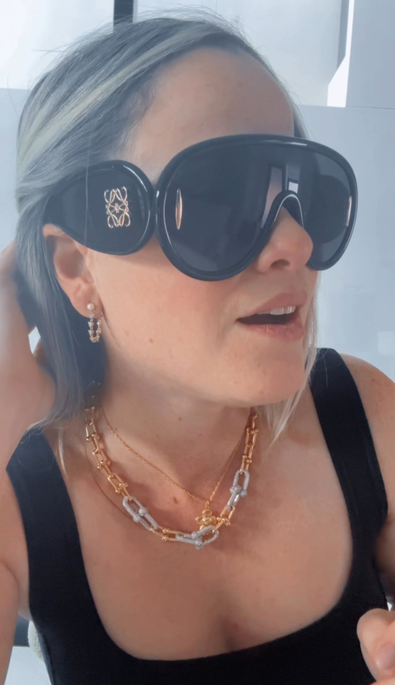 L BLACK&GOLD SUNGLASSES REF 9
