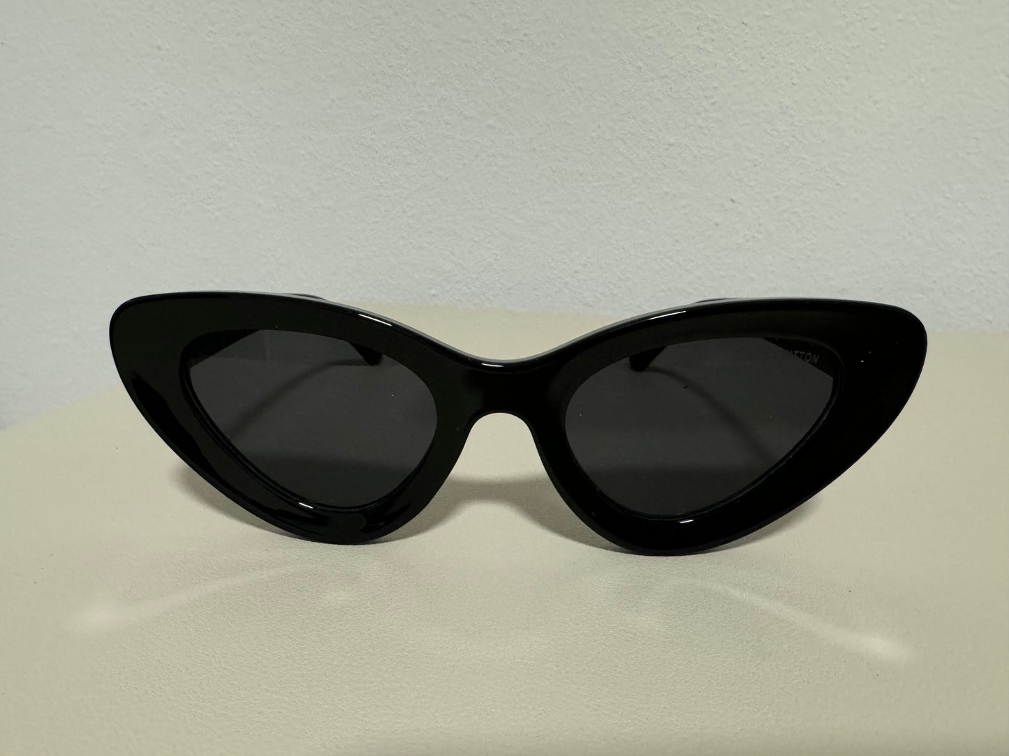 L BLACK GOLD SUNGLASSES