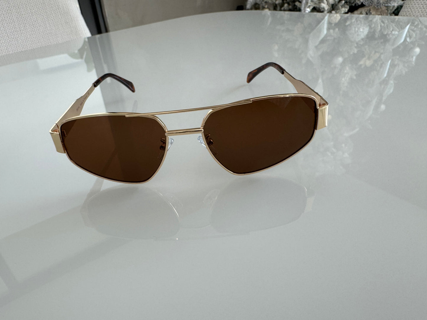 C COLORS SILVER GOLD SUNGLASSES