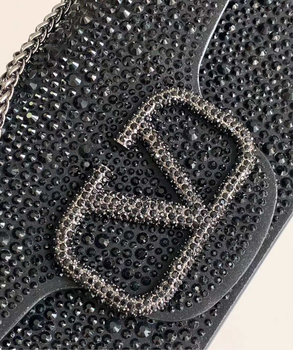 V BLACK GLAM BAG