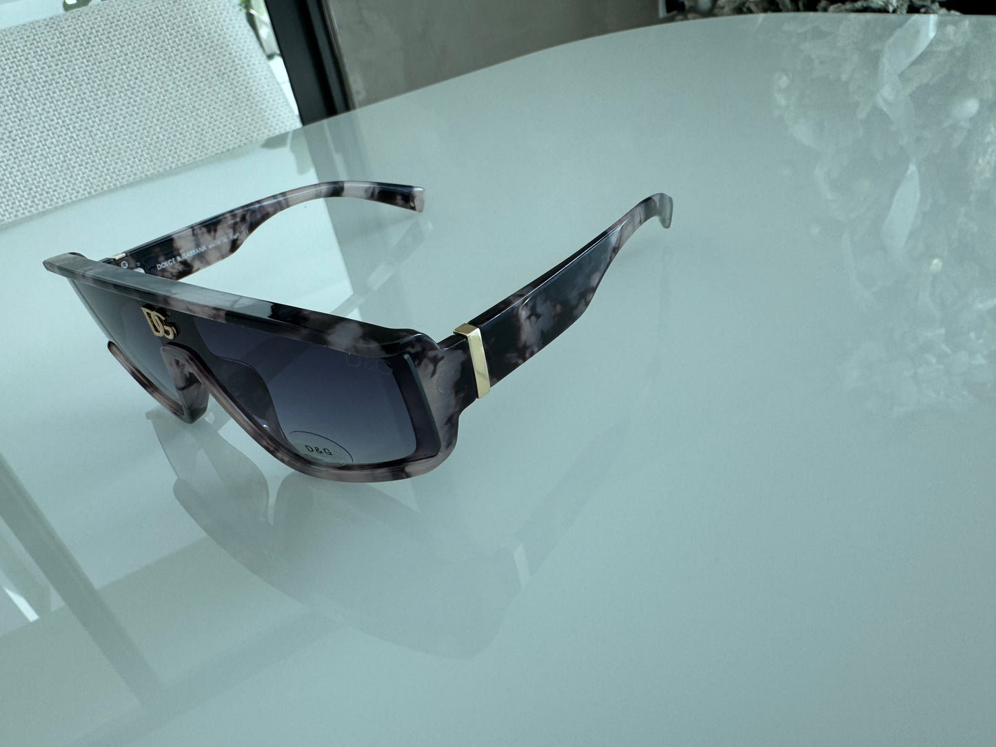 D COLORS BROWN SILVER BLACK PRINT SUNGLASSES