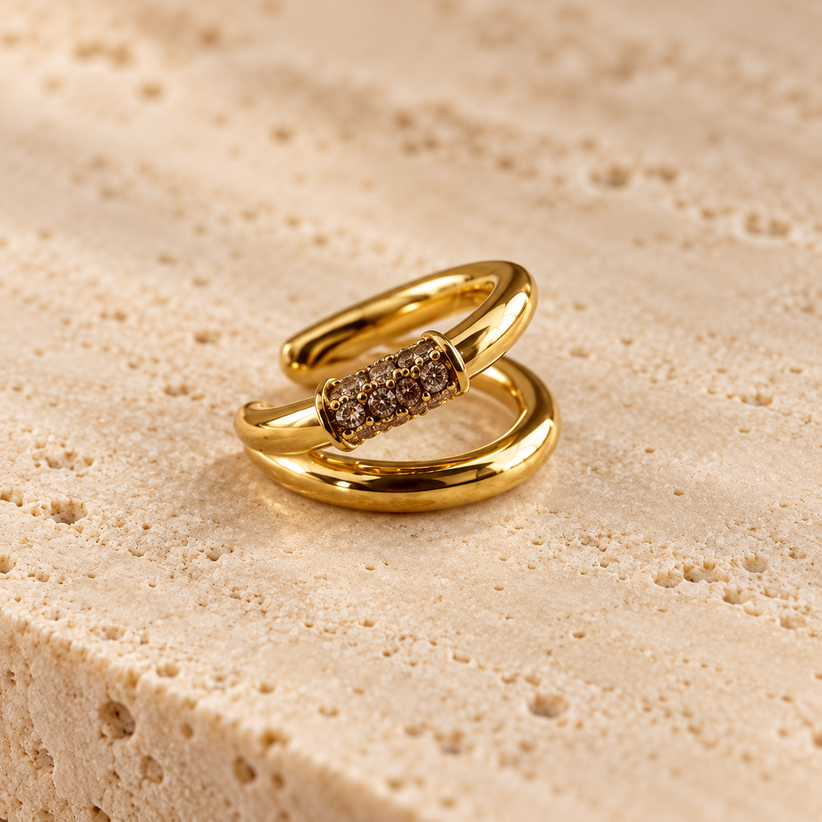 GOLD ZIRCONIA POINT EAR CUFF