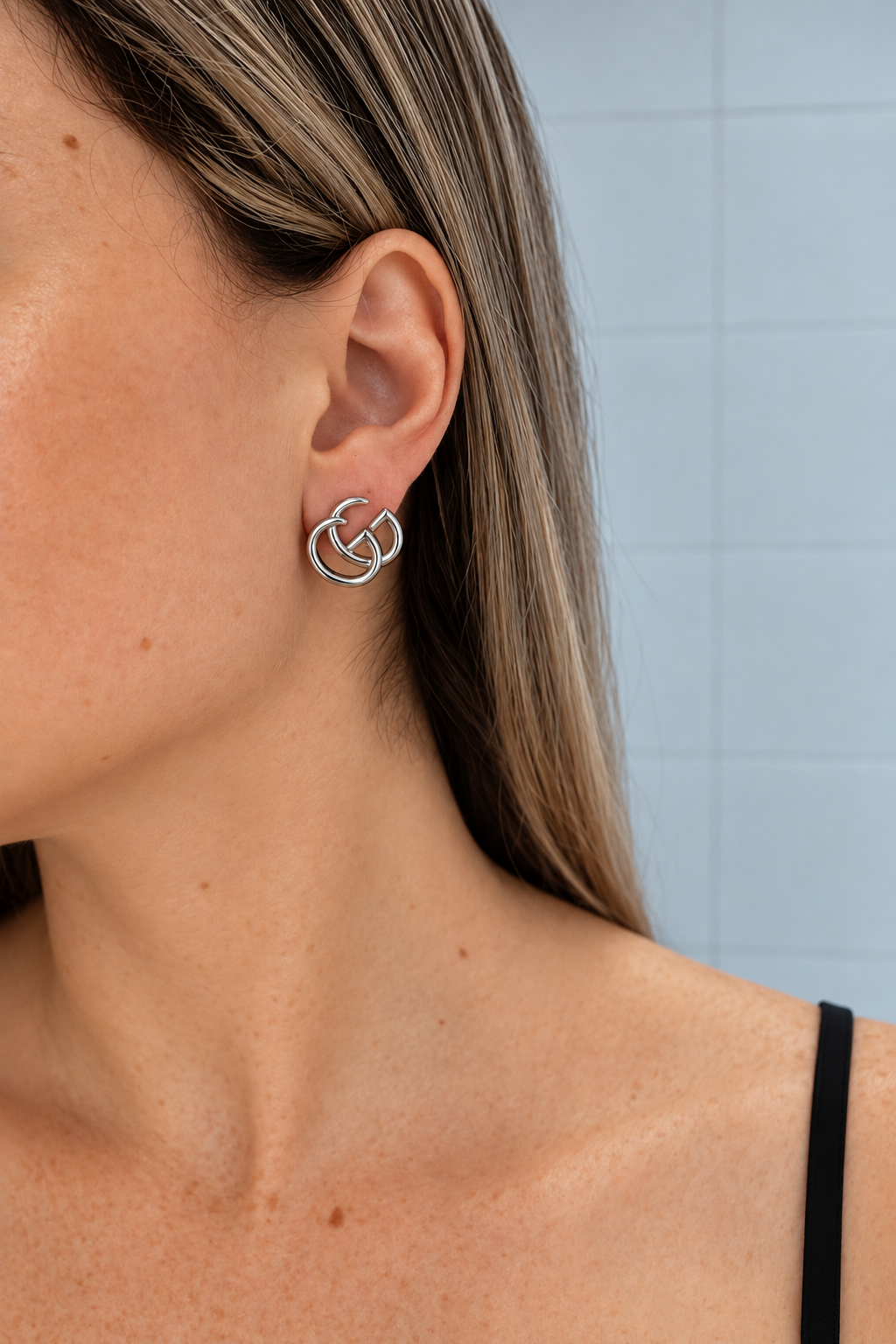 G GOLD EARRINGS