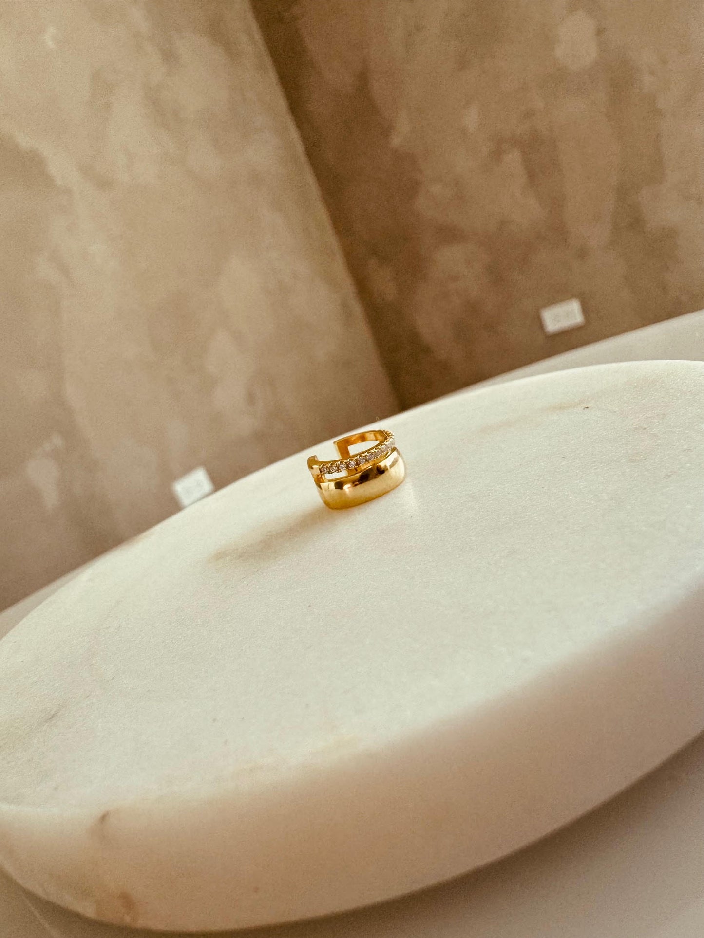 GOLD ZIRCONIA BAND EAR CUFF