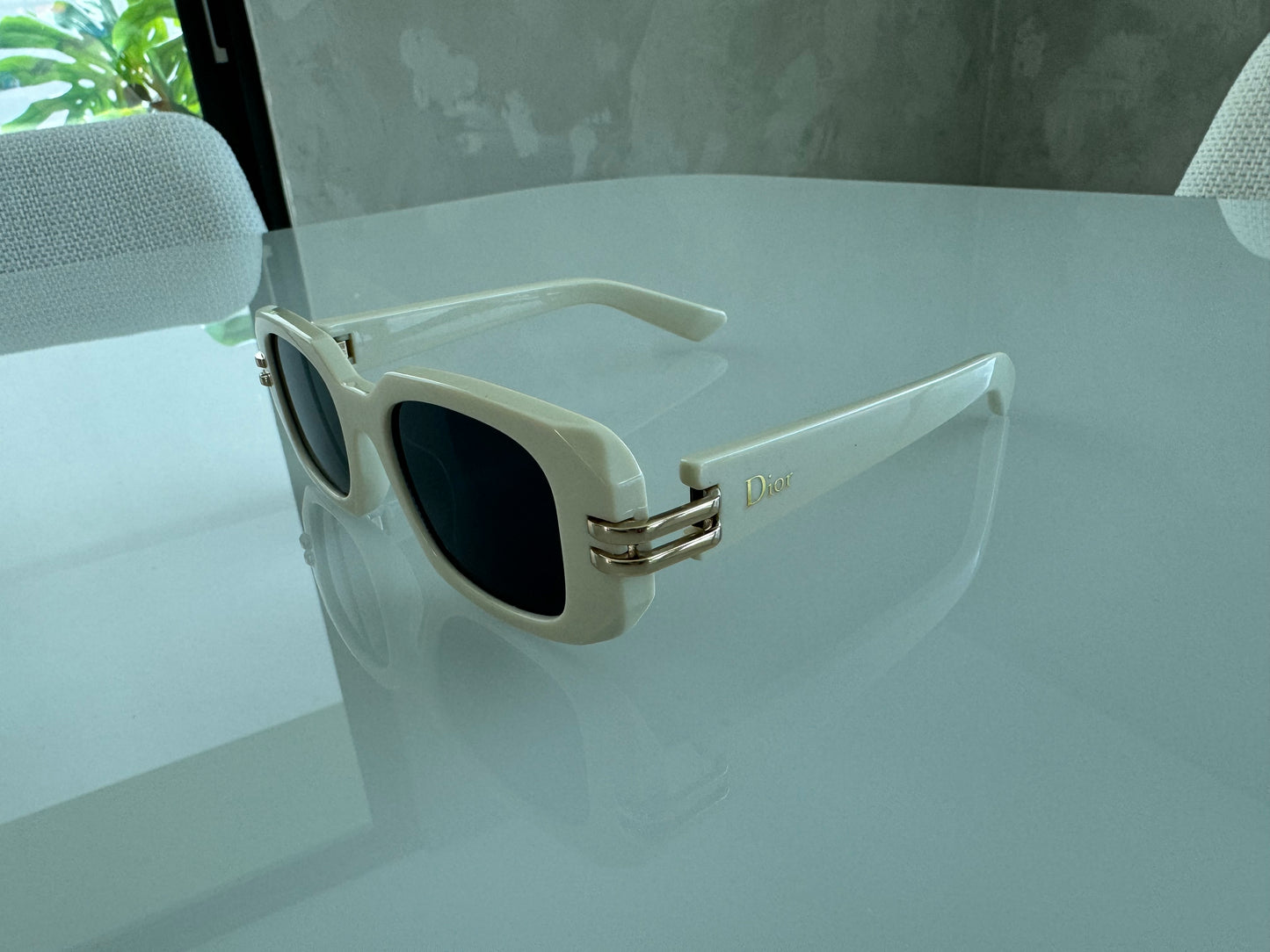 D BEIGE SUNGLASSES