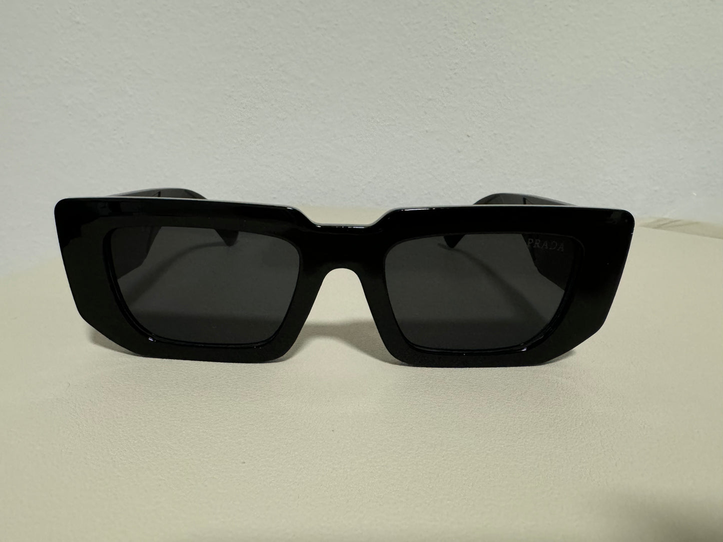 P COLORS BROWN BLACK SUNGLASSES