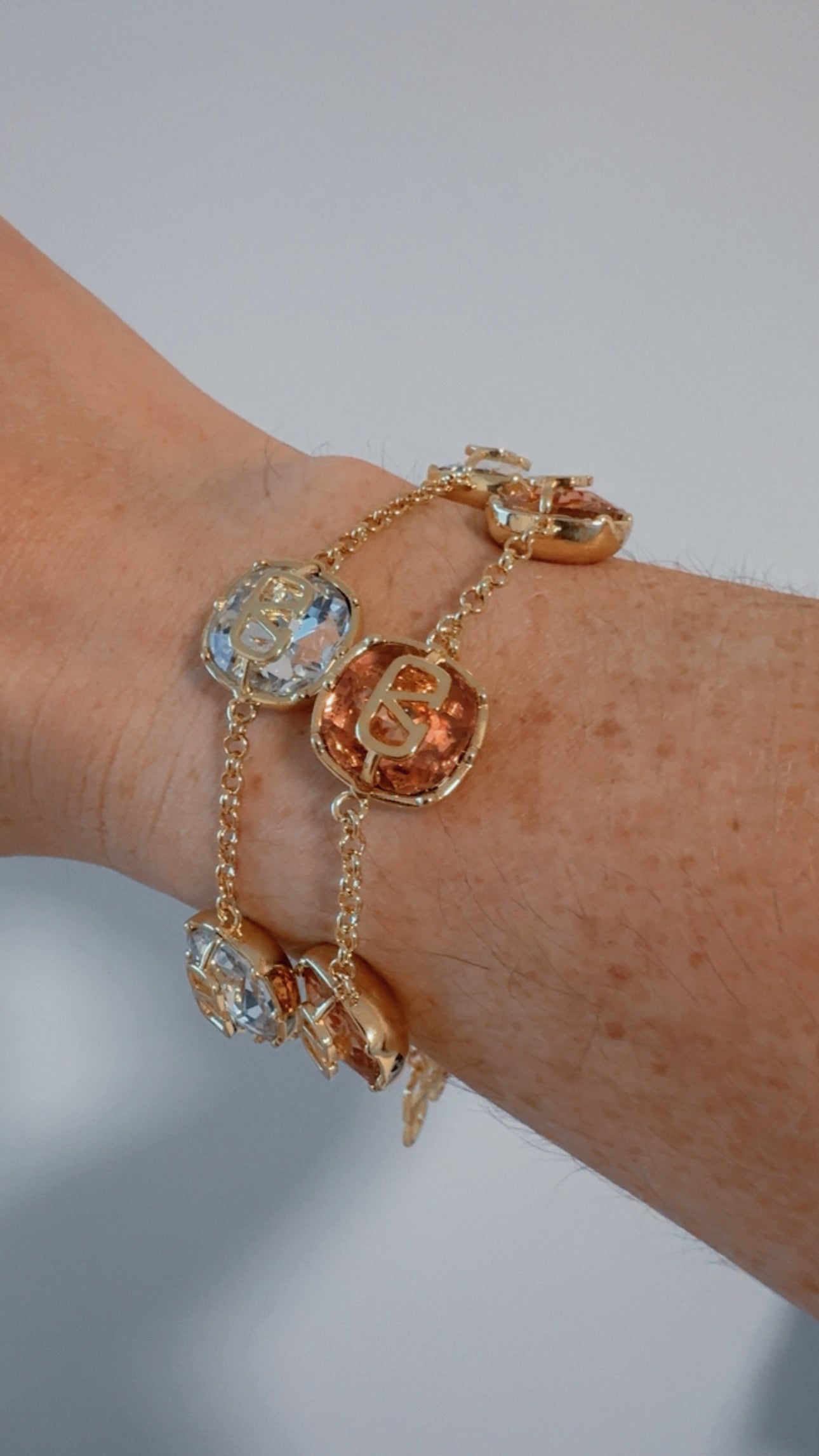 V CLEAR & ROSE BRACELET