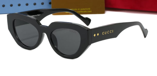 G COLORS BLACK AND BROWN SUNGLASSES REF 8
