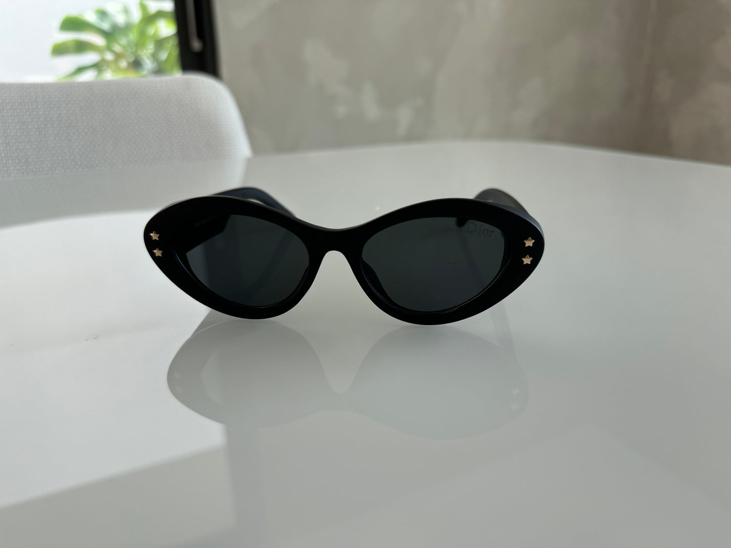 D BLACK & WHITE STARS SUNGLASSES
