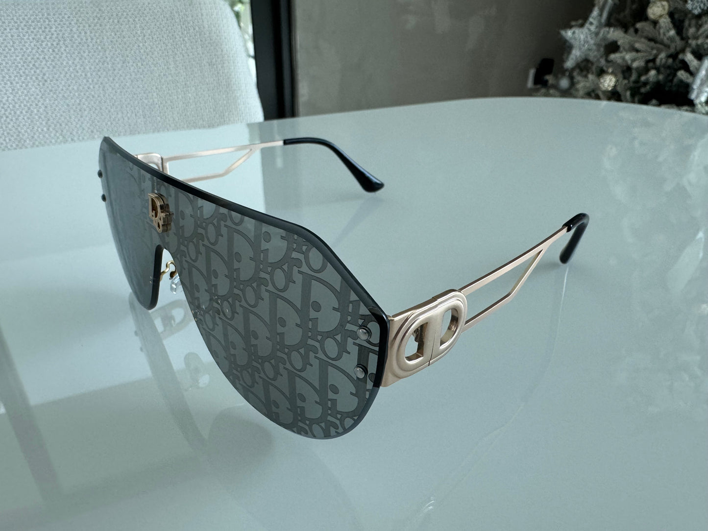 D COLORS SILVER BLACK SUNGLASSES