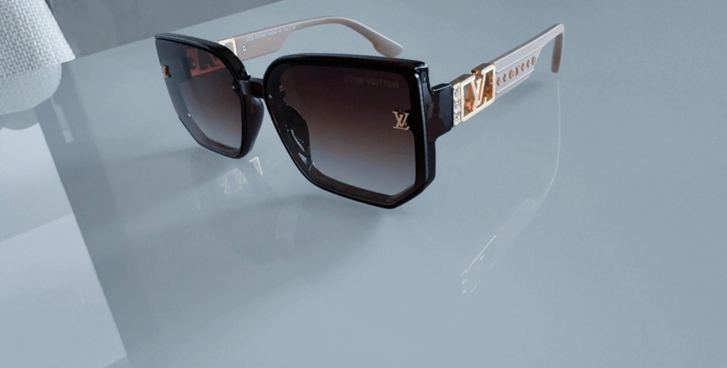 L COLORS BLACK WHITE BEIGE GRAY