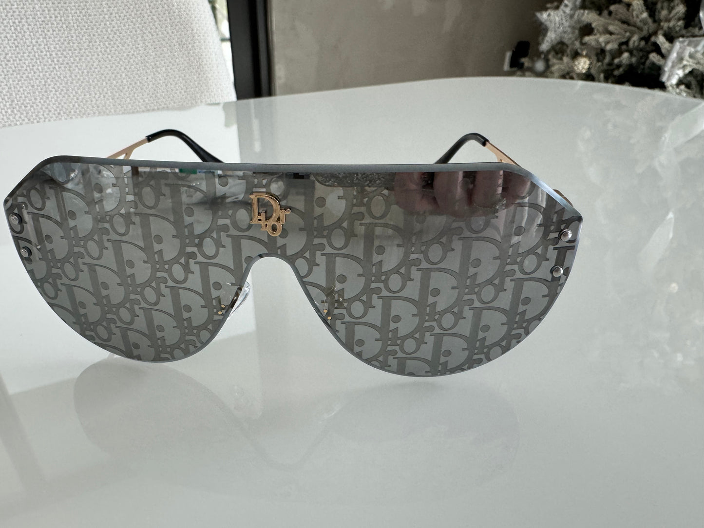 D COLORS SILVER BLACK SUNGLASSES