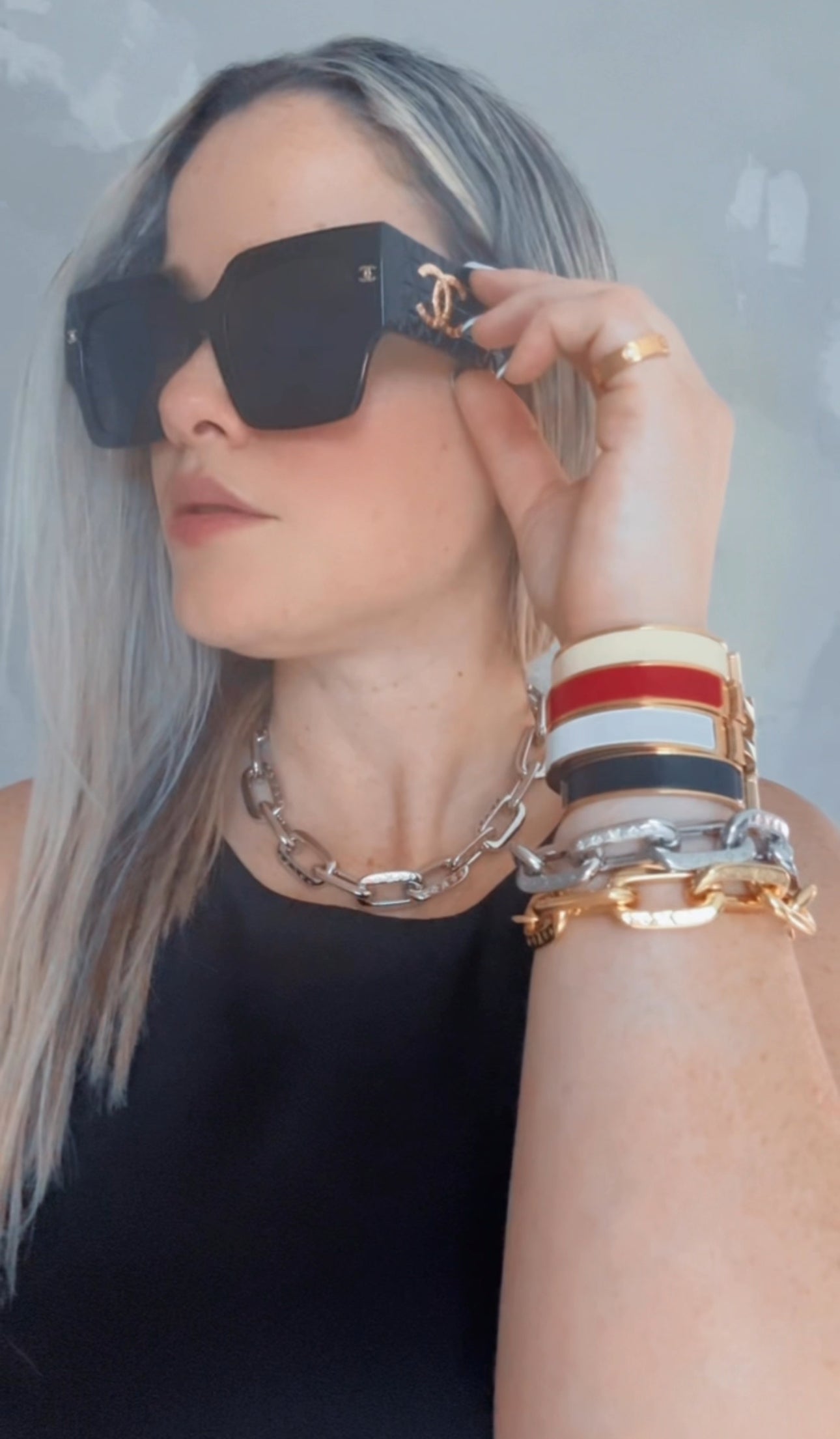 LV COLORS GOLD & SILVER NECKLACE & BRACELET