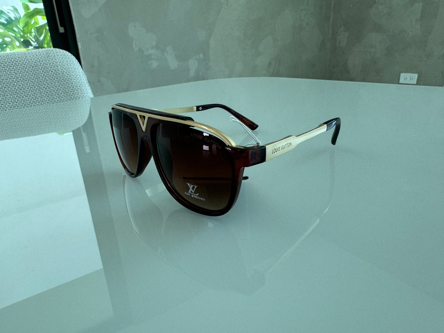 L BROWN SUNGLASSES
