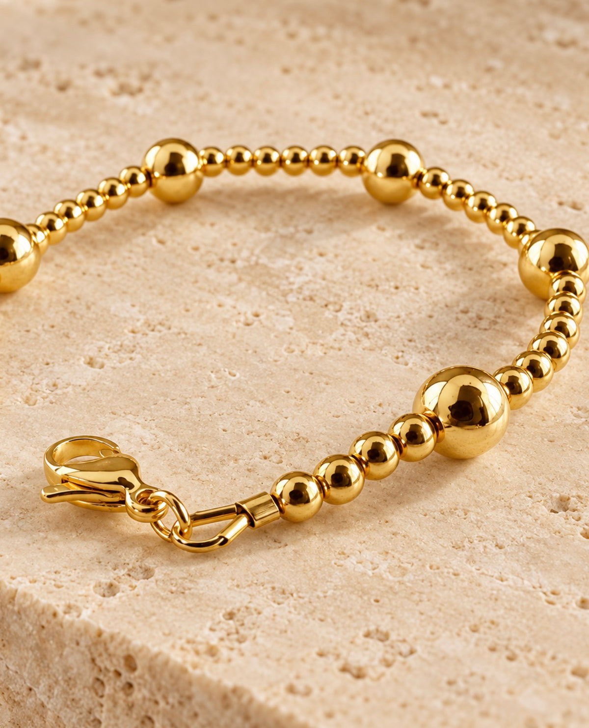 GOLD SHAPES BRACELET