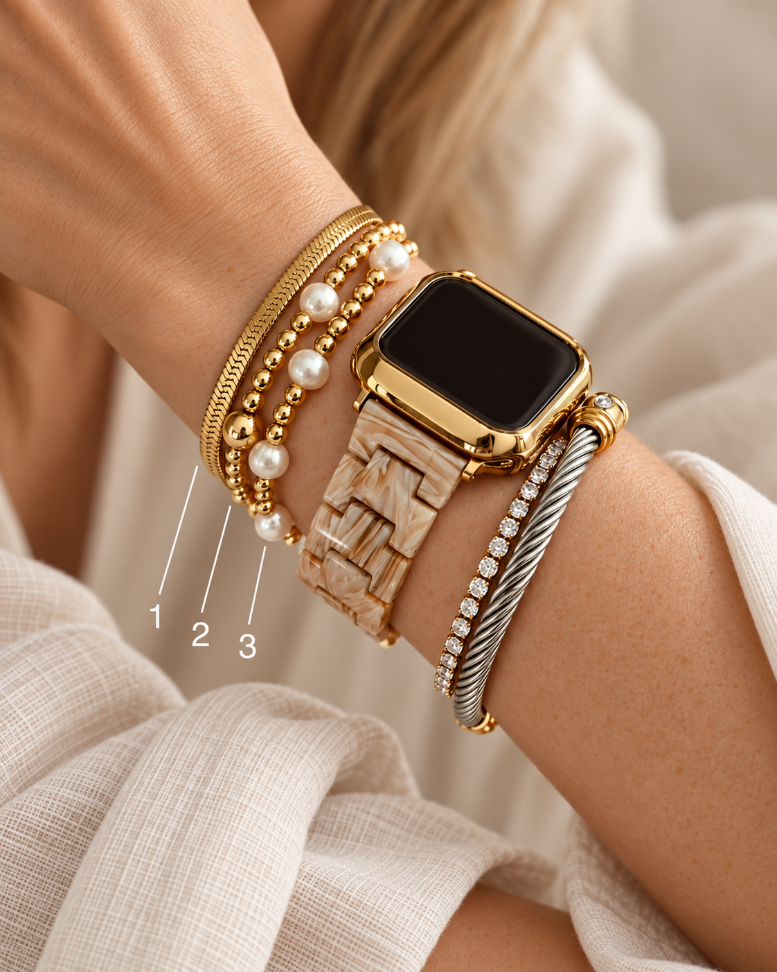 GOLD SHAPES BRACELET