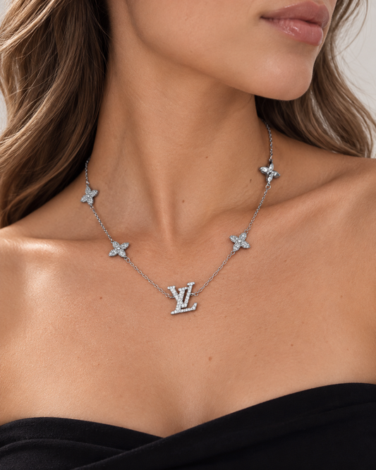 L SILVER ZIRCONIA NECKLACE