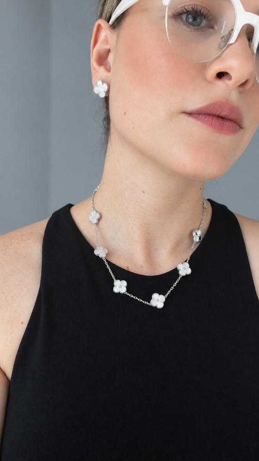 VC 10 TREBOL BLACK SILVER WHITE GOLD NECKLACE