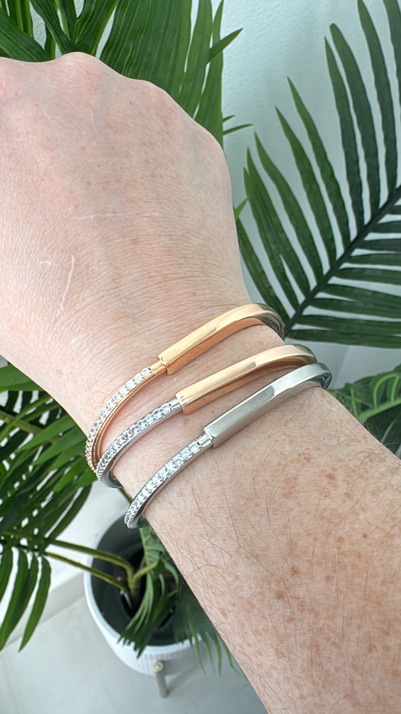 T GOLD SILVER ROSE GOLD ZIRCONIA BRACELET