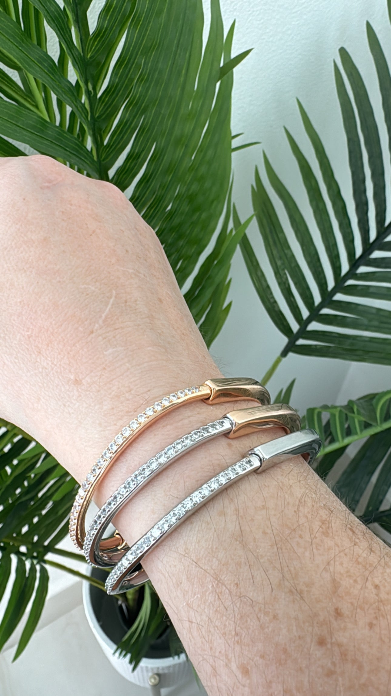 T GOLD SILVER ROSE GOLD ZIRCONIA BRACELET