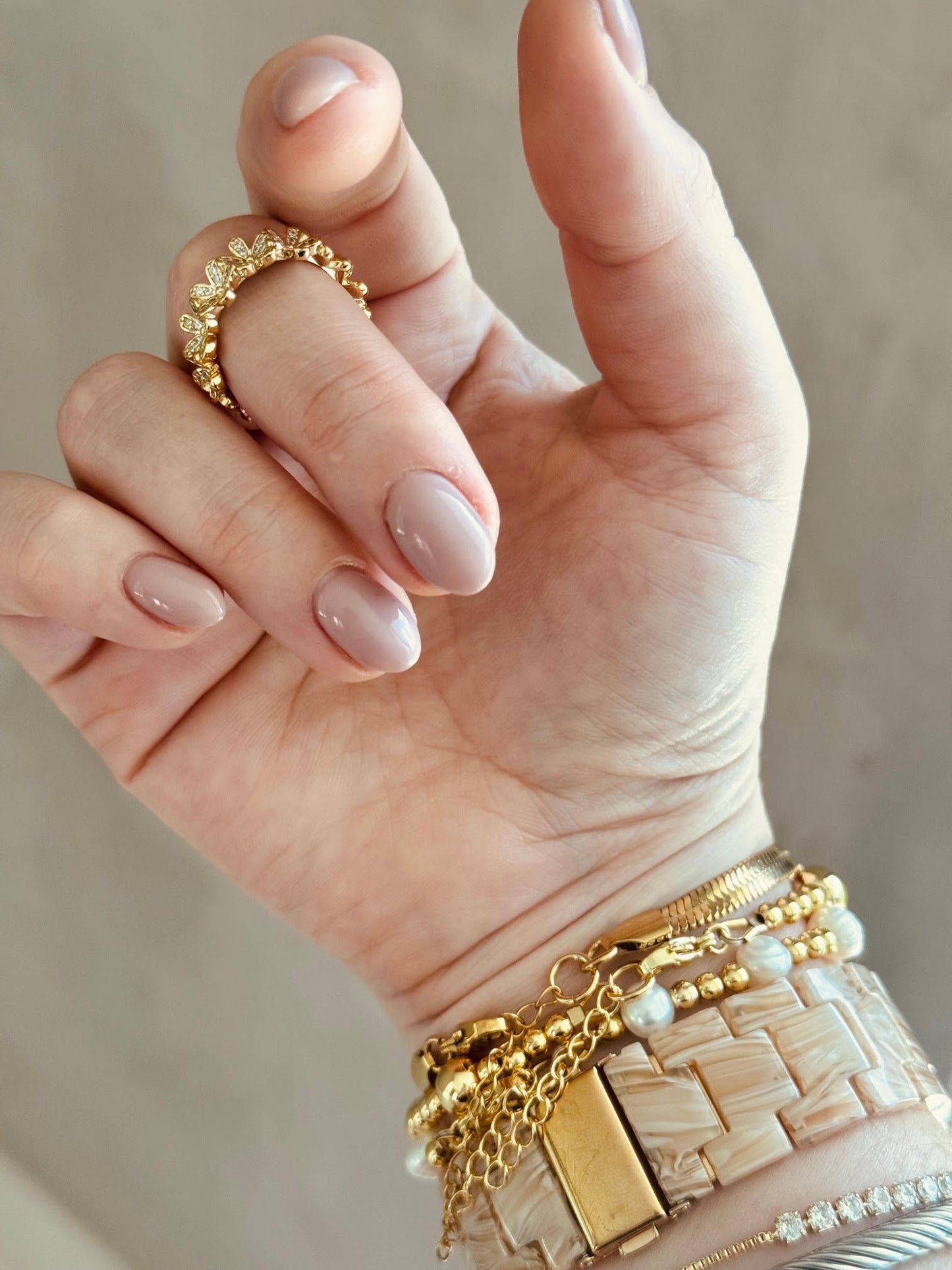 GOLD ZIRCONIA FLOWERS RING